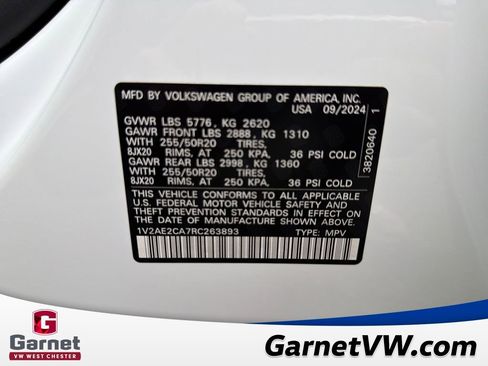 Used 2024 Volkswagen Atlas Cross Sport SEL R-Line image 31