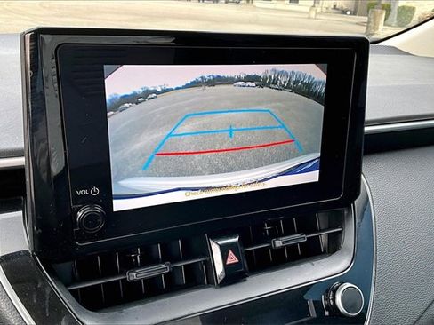 Used 2024 Toyota Corolla LE image 13