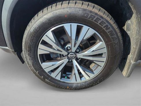 Used 2023 Nissan Rogue SV image 25