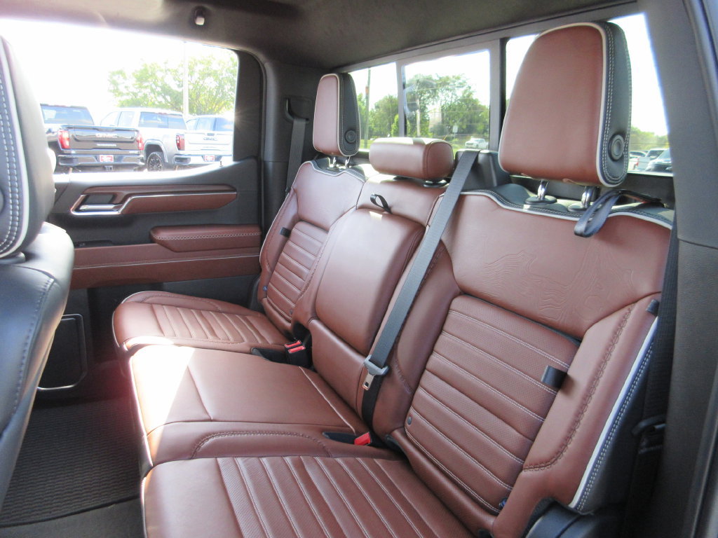 Used 2023 GMC Sierra 1500 Denali Ultimate AWD/4WD image 26