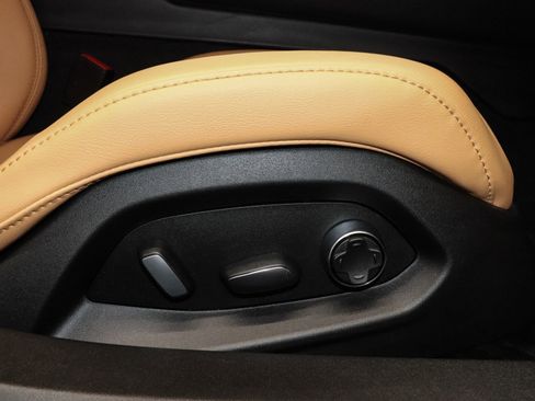 Used 2024 Chevrolet Corvette Stingray Preferred Conv w/ Z51 Performance Package image 22