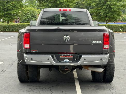 Used 2018 RAM 3500 Tradesman w/ Chrome Appearance Group AWD/4WD image 7