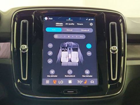 Certified 2023 Volvo C40 P8 Recharge Ultimate AWD/4WD image 21