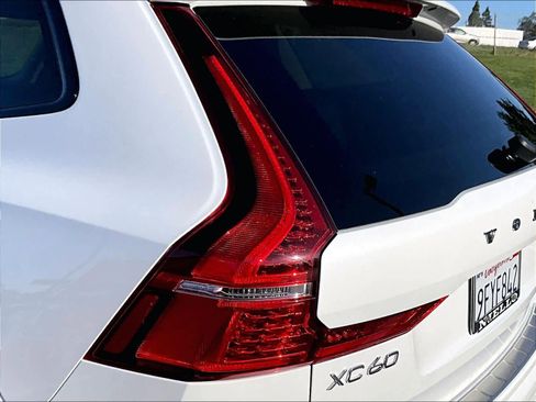 Used 2023 Volvo XC60 T8 Plus AWD/4WD image 31