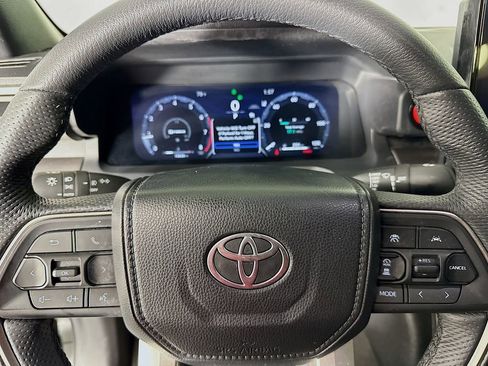 Used 2024 Toyota Tacoma TRD Off-Road image 16