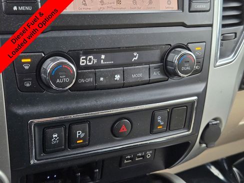 Used 2019 Nissan Titan SV w/ SV Convenience Package image 22