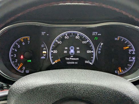 Used 2017 Jeep Grand Cherokee Trailhawk w/ Trailhawk Luxury Group AWD/4WD image 16
