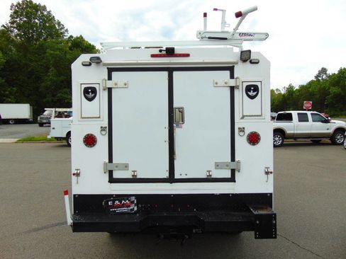 Used 2020 Ford F250 XL w/ Power Equipment Group AWD/4WD image 3