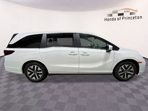 New 2026 Honda Odyssey EX-L image 2