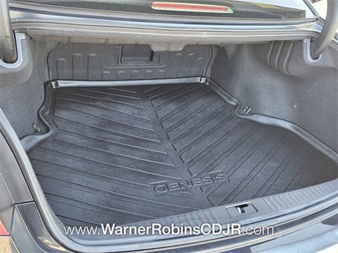 Used 2013 Hyundai Genesis 3.8 image 12