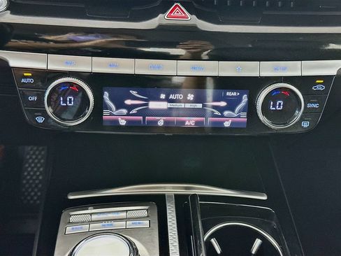 Used 2023 Genesis G80 2.5T AWD/4WD image 18