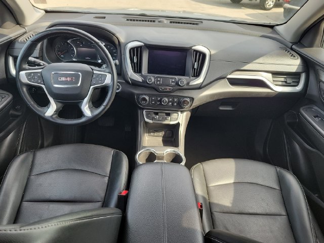 Used 2024 GMC Terrain SLT AWD/4WD image 15