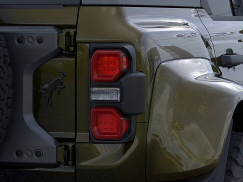 New 2025 Ford Bronco Raptor w/ Interior Carbon Fiber Pack AWD/4WD image 23
