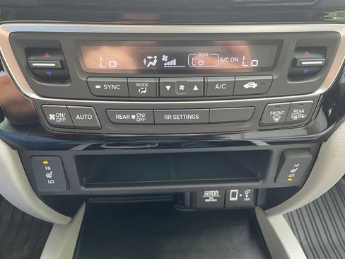 Certified 2019 Honda Ridgeline RTL-E image 16