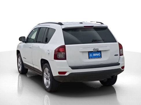 Used 2014 Jeep Compass Latitude FWD image 8
