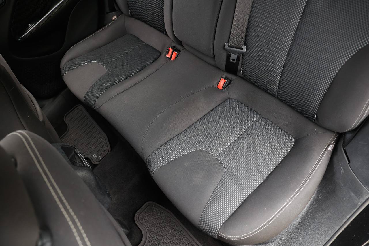 Used 2016 Dodge Dart SXT FWD image 8