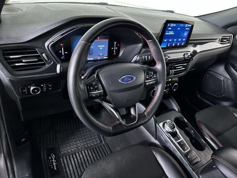 Used 2025 Ford Escape ST-Line Select AWD/4WD image 10