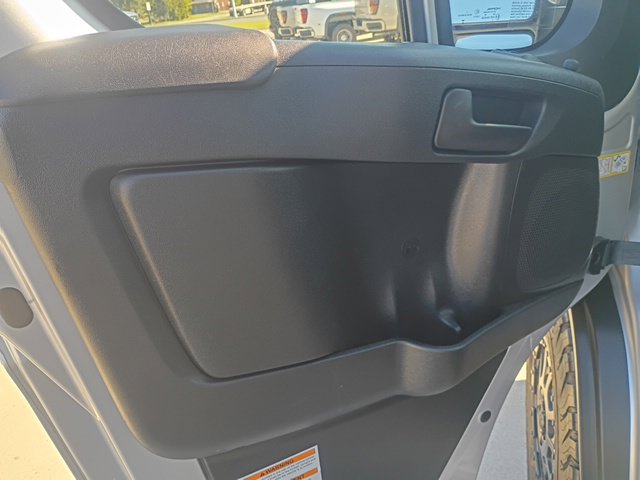 Used 2024 RAM ProMaster 3500 w/ Storage Group FWD image 21