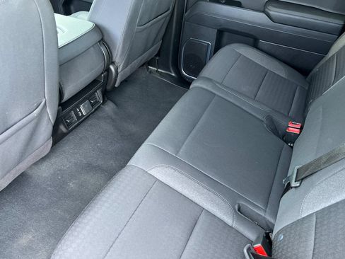 Used 2025 Chevrolet Silverado 1500 LT AWD/4WD image 14