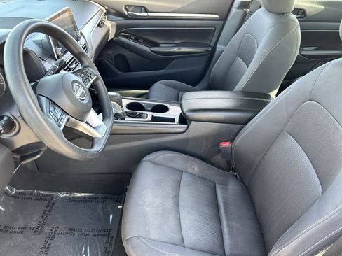 Used 2023 Nissan Altima 2.5 SV image 18