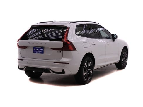 New 2026 Volvo XC60 B5 Core w/ Climate Package AWD/4WD image 4