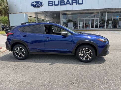 Used 2025 Subaru Crosstrek 2.5i Premium AWD/4WD image 2