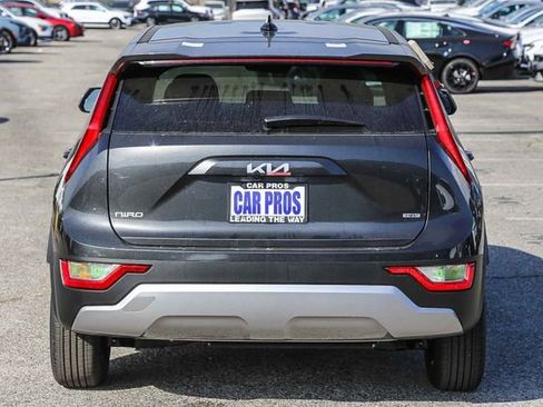 New 2026 Kia Niro LX FWD image 7