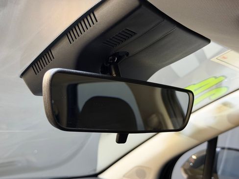 Used 2024 Kia Sportage LX image 17