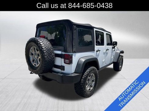 Used 2015 Jeep Wrangler Unlimited Rubicon w/ Connectivity Group AWD/4WD image 5