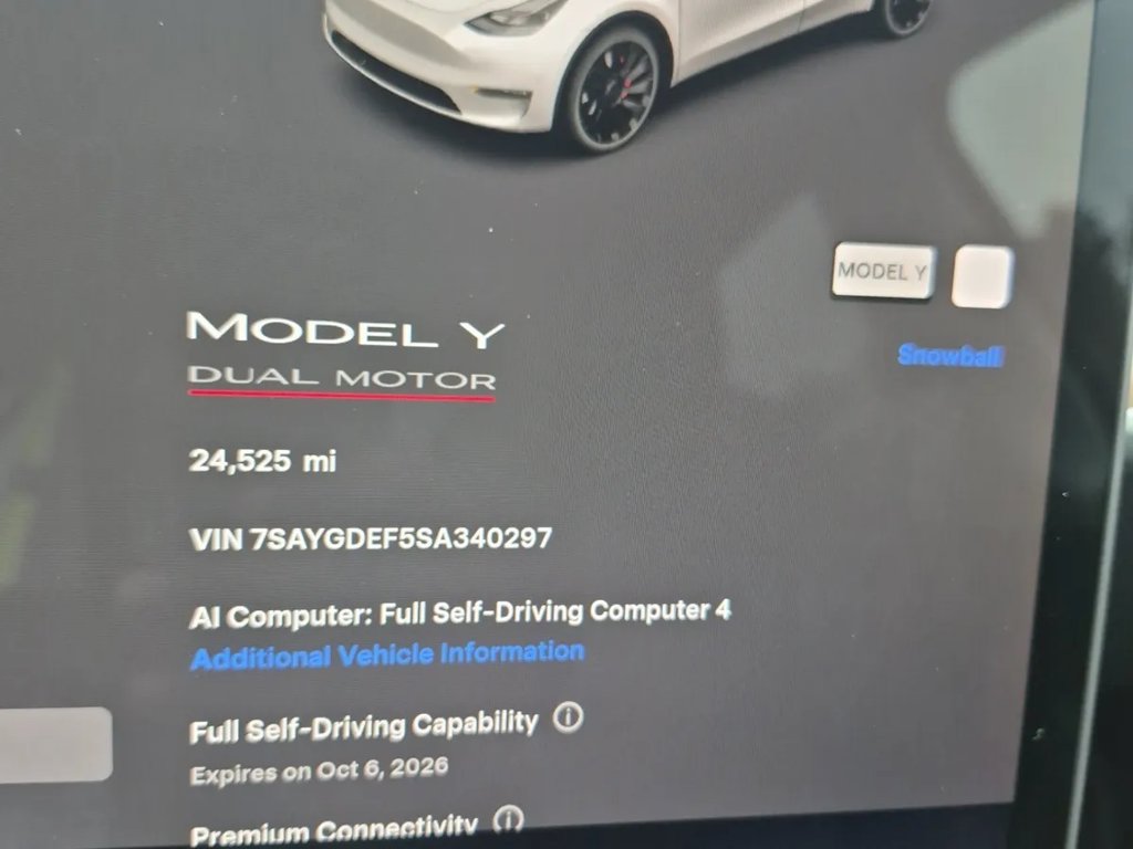 Used 2025 Tesla Model Y Performance AWD/4WD image 12