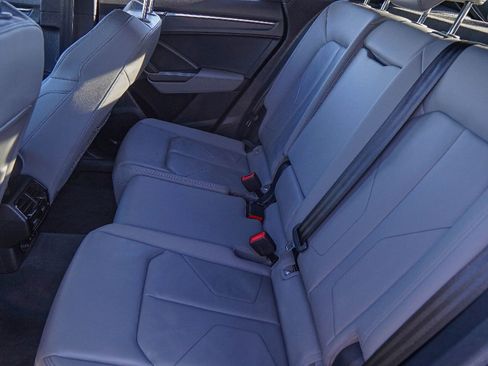 Certified 2025 Audi Q3 2.0T Premium w/ Convenience Package image 29