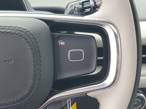 New 2026 Lincoln Navigator Reserve AWD/4WD image 18