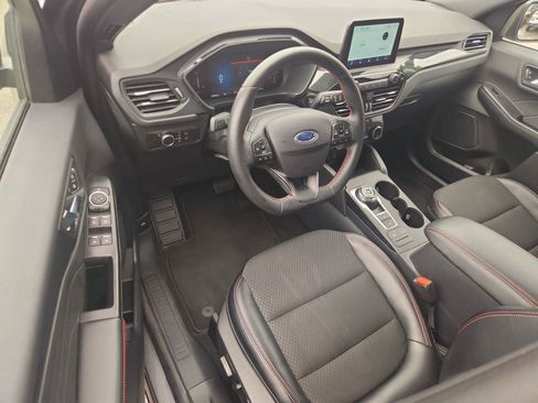 Used 2025 Ford Escape ST-Line AWD/4WD image 15