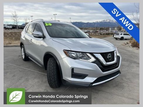 Used 2020 Nissan Rogue SV image 1
