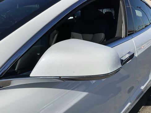 Used 2021 Tesla Model S Long Range Plus image 92