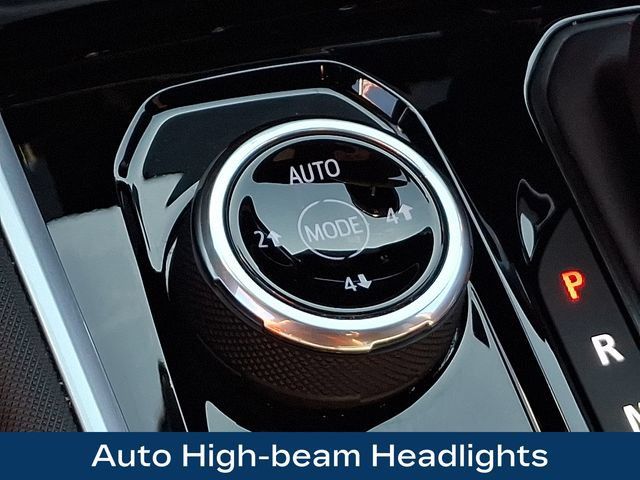 Used 2025 Chevrolet Colorado Z71 w/ Midnight Edition AWD/4WD image 18