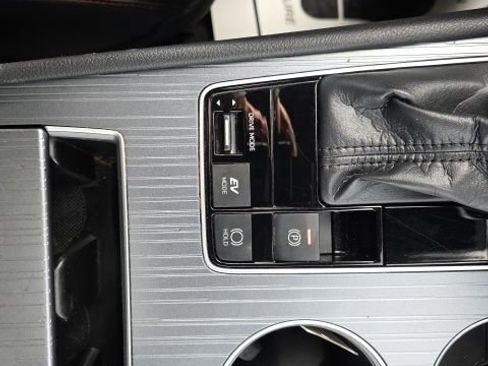 Used 2021 Toyota Sienna XSE image 24