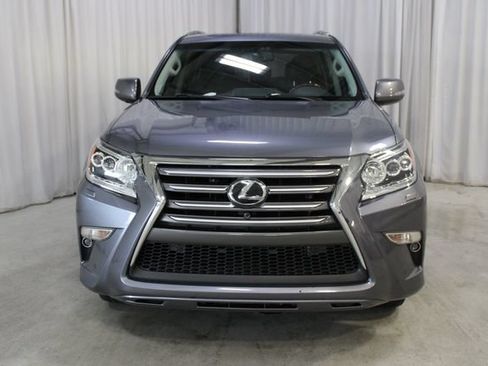 Used 2018 Lexus GX 460 Luxury AWD/4WD image 29