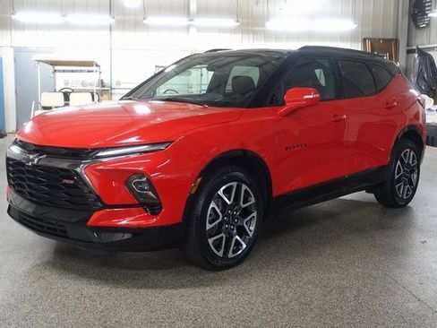 Used 2023 Chevrolet Blazer RS image 3
