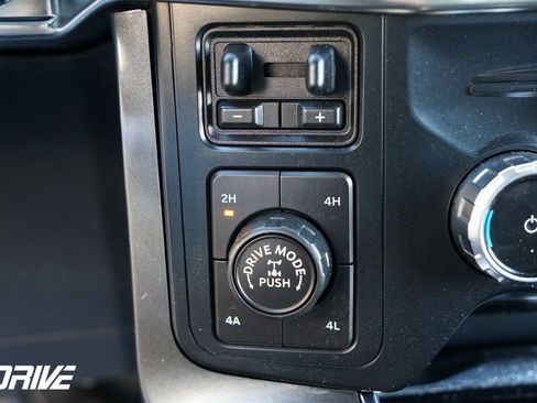 Used 2022 Ford F150 Lariat image 32