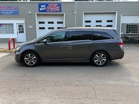 Used 2014 Honda Odyssey Touring Elite image 3