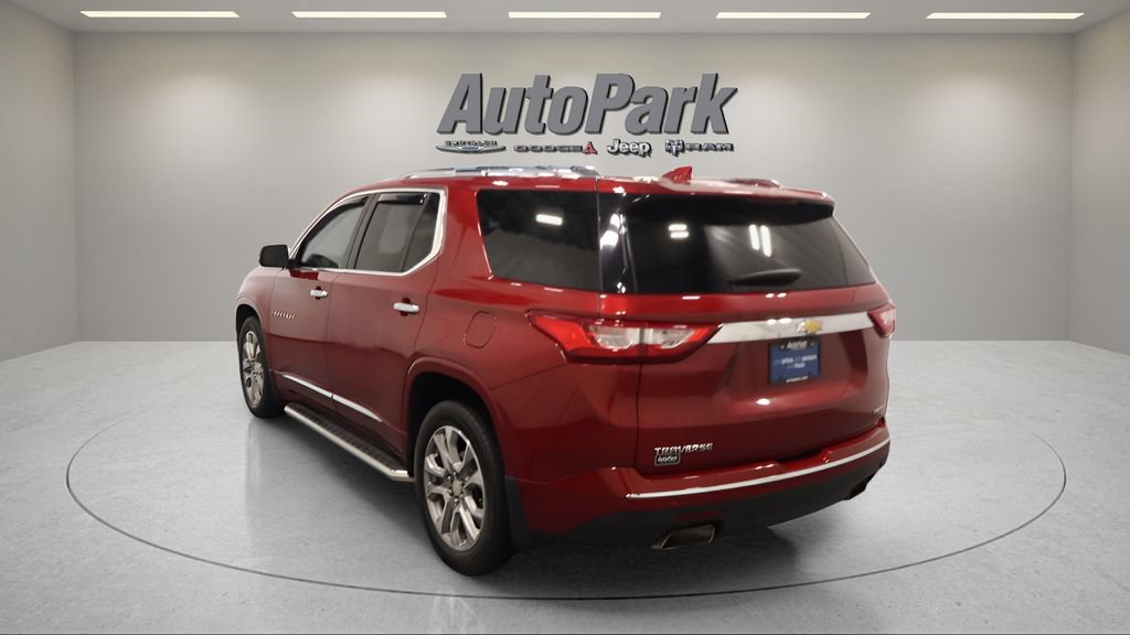 Used 2021 Chevrolet Traverse Premier FWD image 4