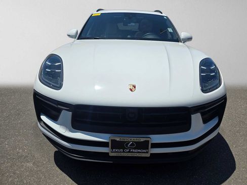 Used 2025 Porsche Macan Turbo AWD/4WD image 8
