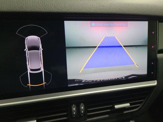 Used 2020 Porsche Cayenne AWD/4WD image 29