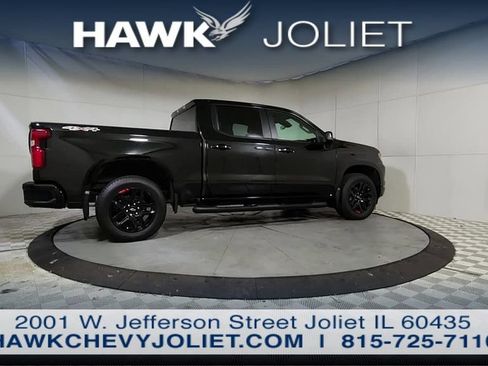 Used 2024 Chevrolet Silverado 1500 RST w/ Redline Edition AWD/4WD image 8