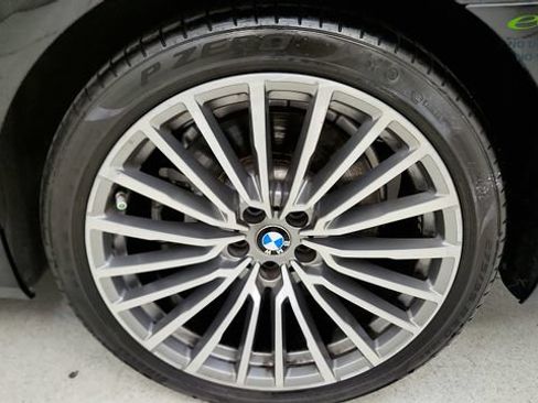 Used 2021 BMW 750i xDrive w/ Executive Package AWD/4WD image 75