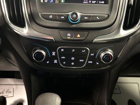 Used 2024 Chevrolet Equinox LT w/ LPO, Floor Liner Package FWD image 18