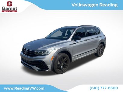 Used 2024 Volkswagen Tiguan SE R-Line
