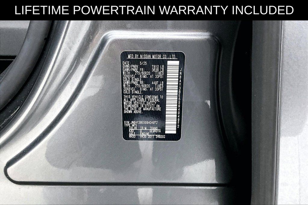 Used 2025 Nissan Armada SL AWD/4WD image 43