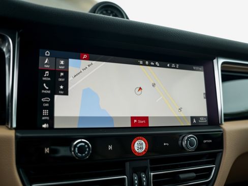 New 2025 Porsche Macan image 20